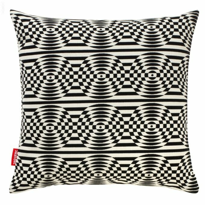 The cushion is made with Maharam fabric Optik, here in black and white, by design agency TAGWERC in Germany. The Optik pattern was created by designer Verner Panton.